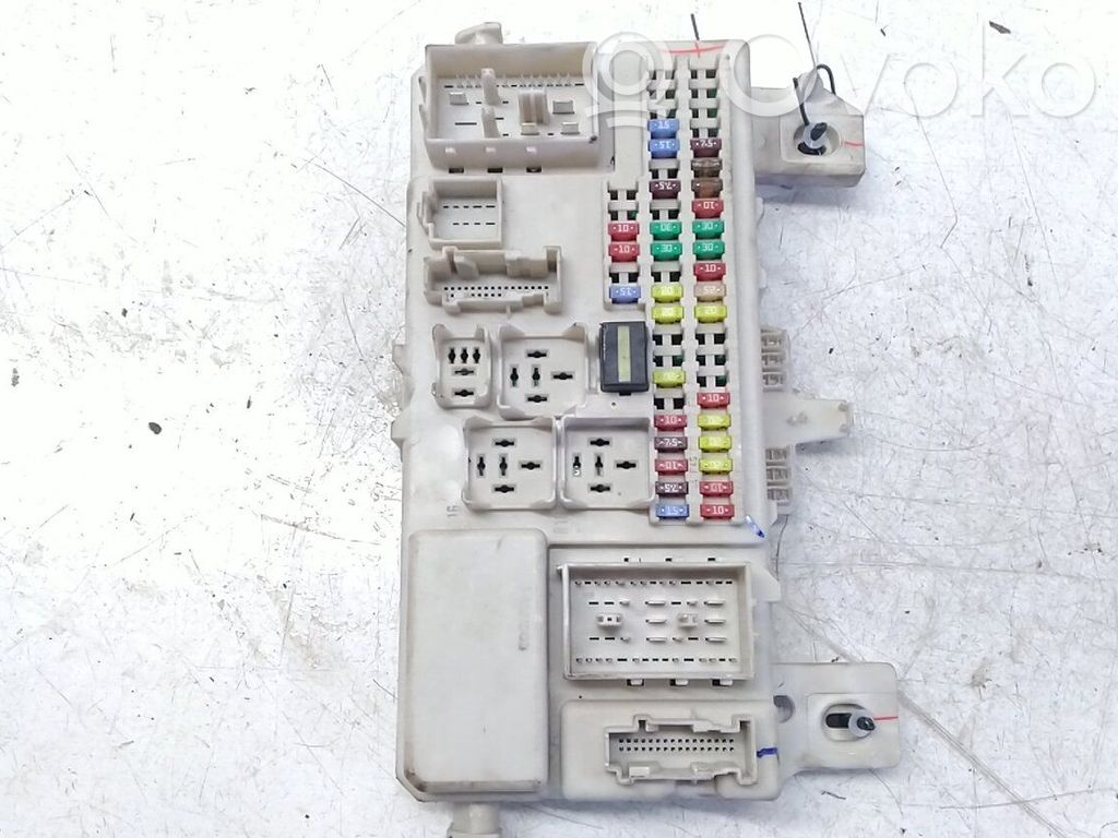 Mazda 3 I Módulo de fusible 