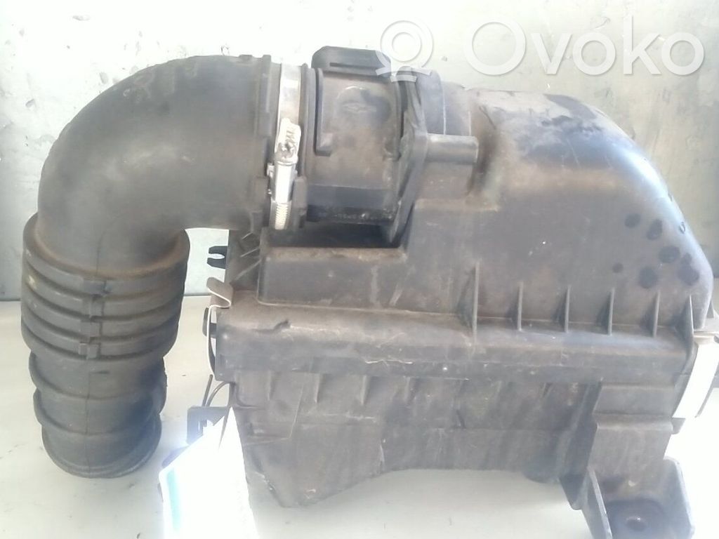 Air filter box   A6390900401