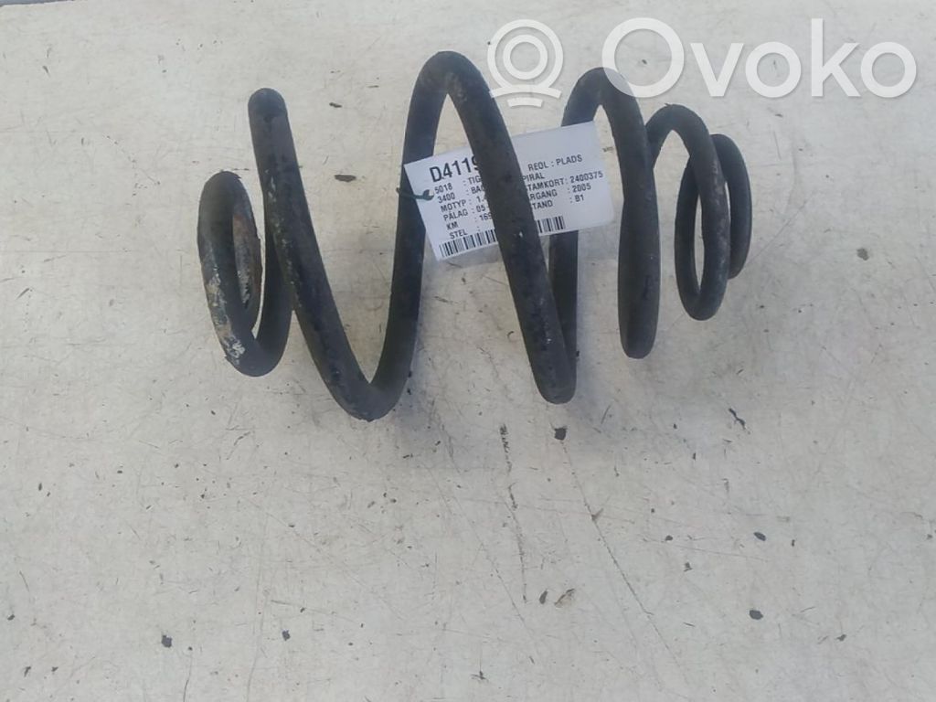 Opel Tigra B Sprężyna tylna 