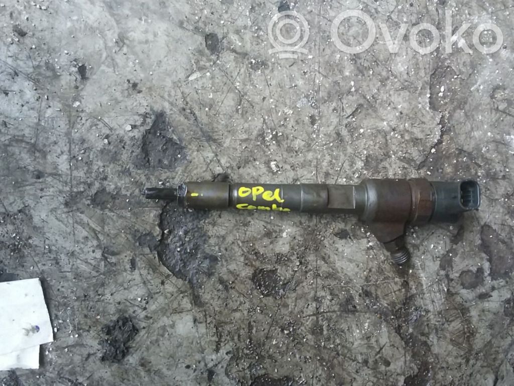 Opel Combo C Injector combustibil
