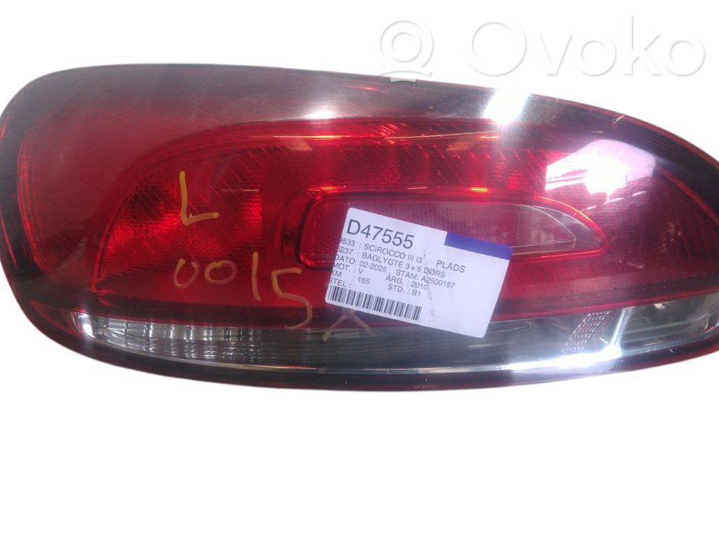 Rear/tail lights   1K8945095R