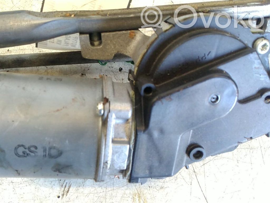 Motor del limpiaparabrisas   GS1D67340