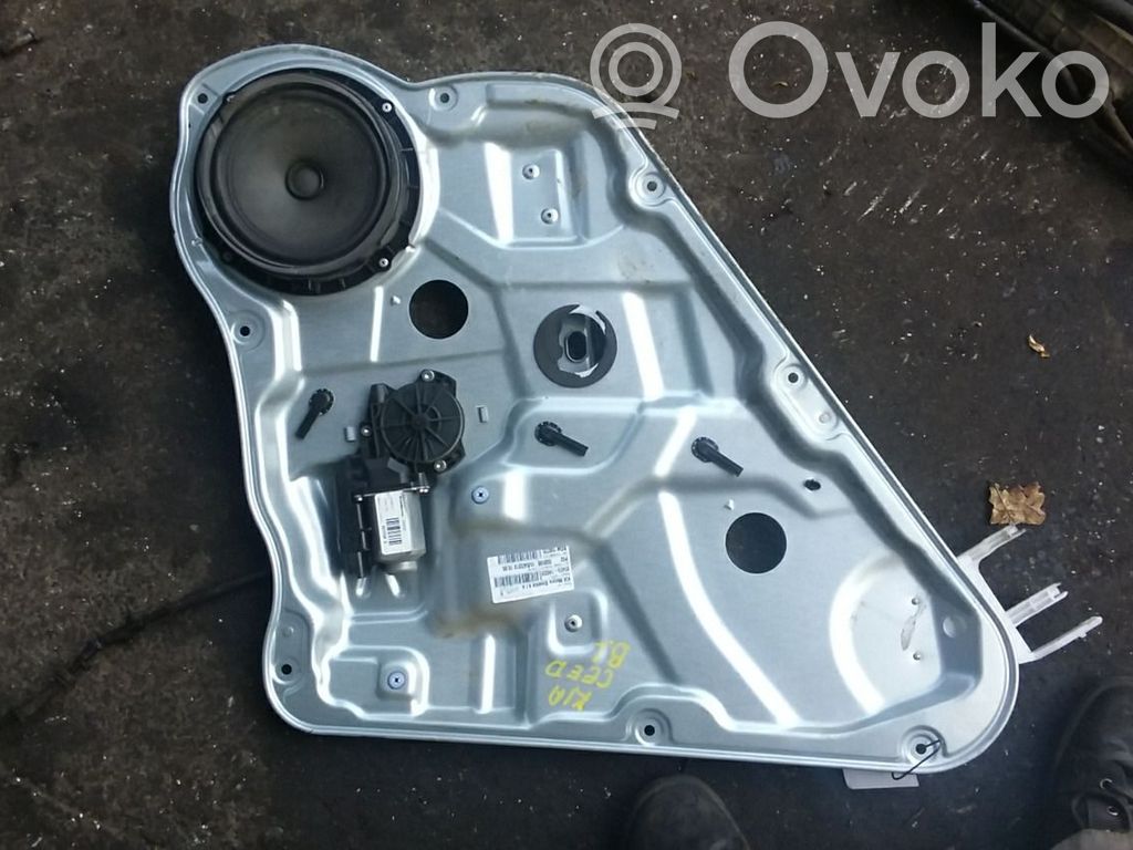 Front door window regulator with motor   834711H000