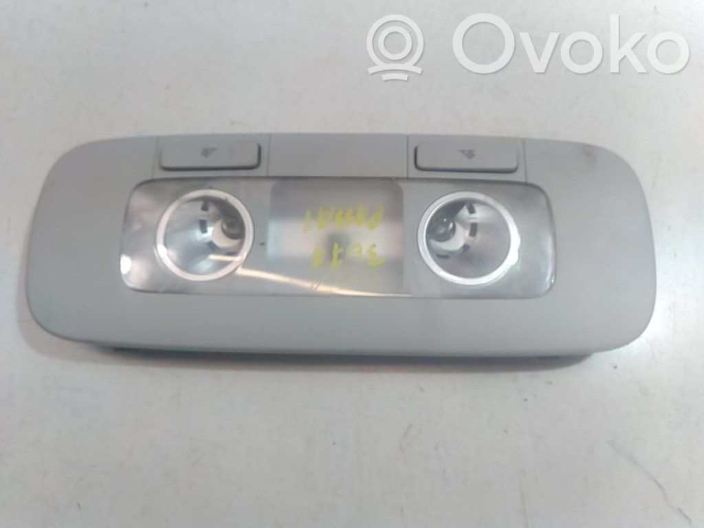 Volkswagen PASSAT B7 Lampă scaun față 