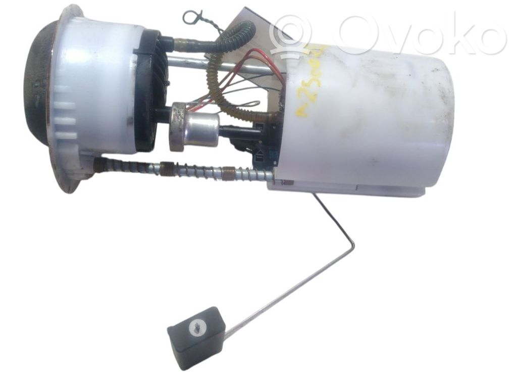 Bomba interna de combustible   1510079J00