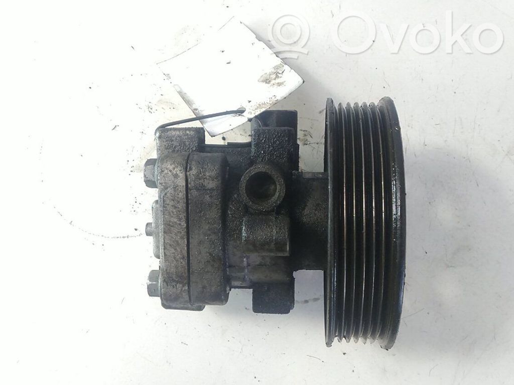 KIA Magentis Bomba de dirección hidráulica