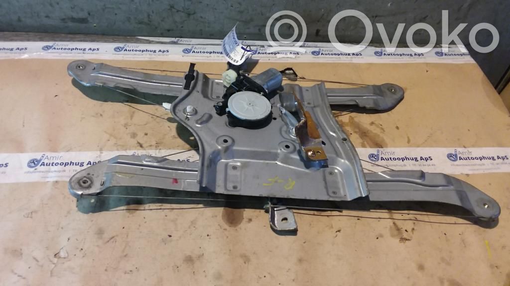 Mitsubishi Grandis Motor macara geam ușă față 