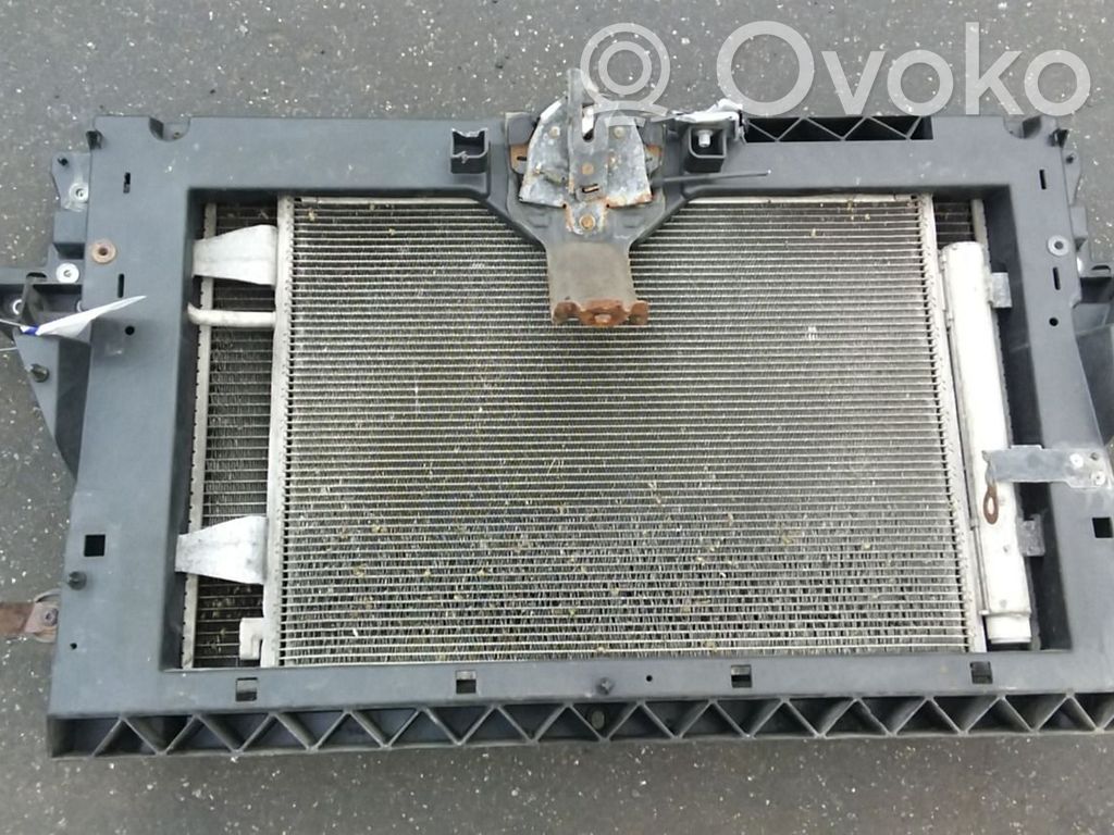 Mitsubishi Colt Radiatorių panelė 