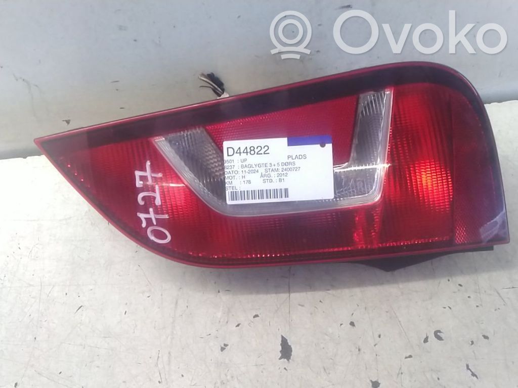 Lampa tylna   1S0945096G