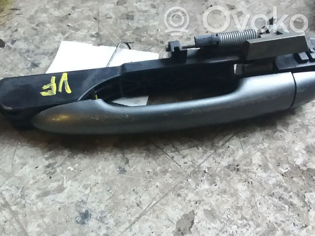 Etuoven ulkokahva
