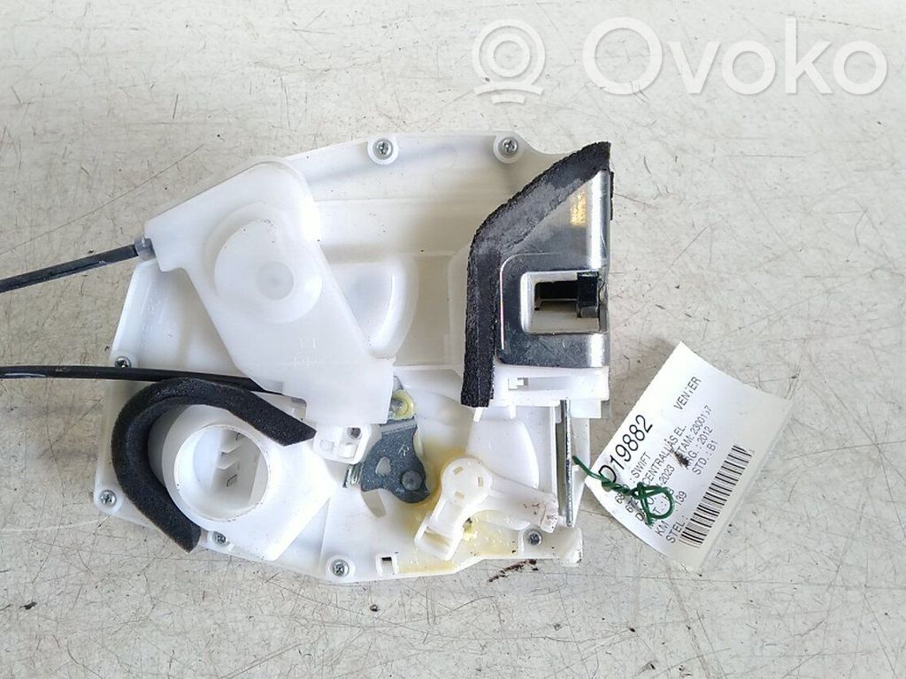Suzuki Swift II Motor de bloqueo de puertas 