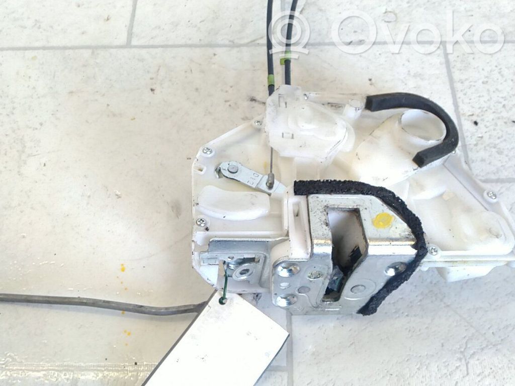 Opel Agila B Motor de bloqueo de puertas 
