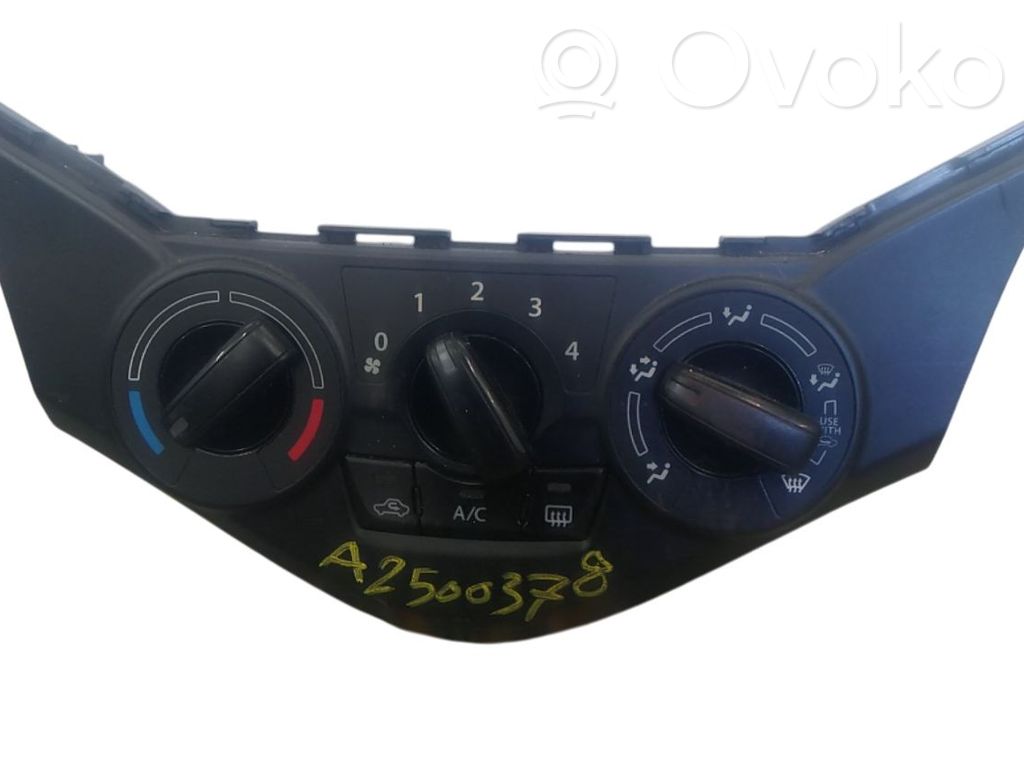 Climate control unit   74400M68P005PK