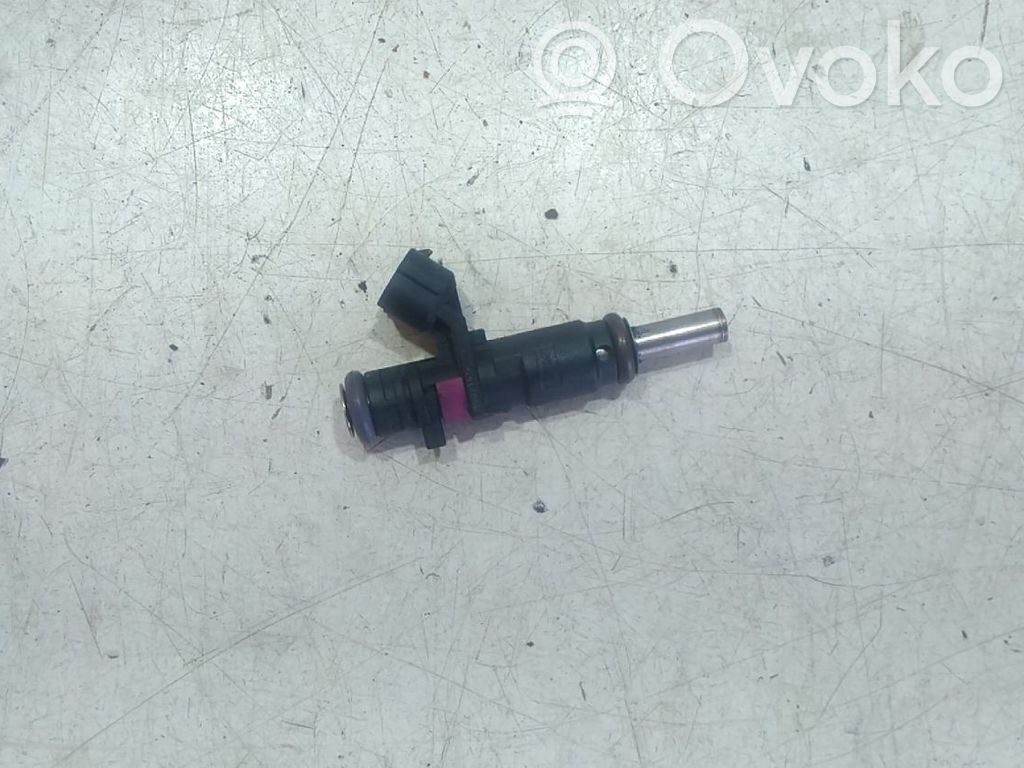 Inyector de combustible   A2810700046
