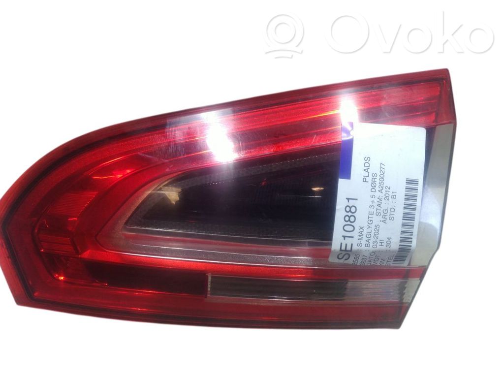 Rear/tail lights   1747110