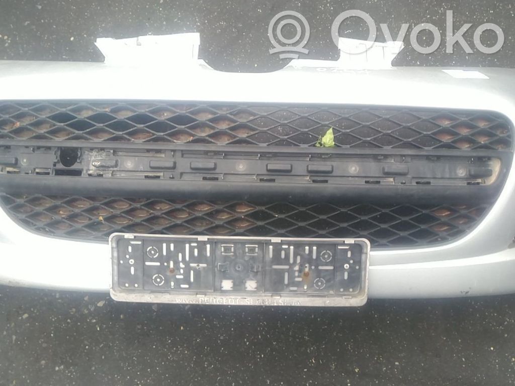Peugeot 107 Zderzak przedni 