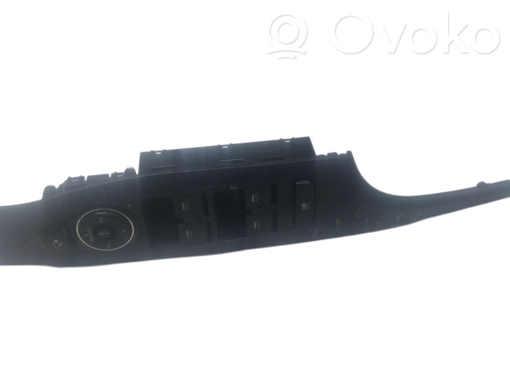 Interrupteur commade lève-vitre   935713Z000