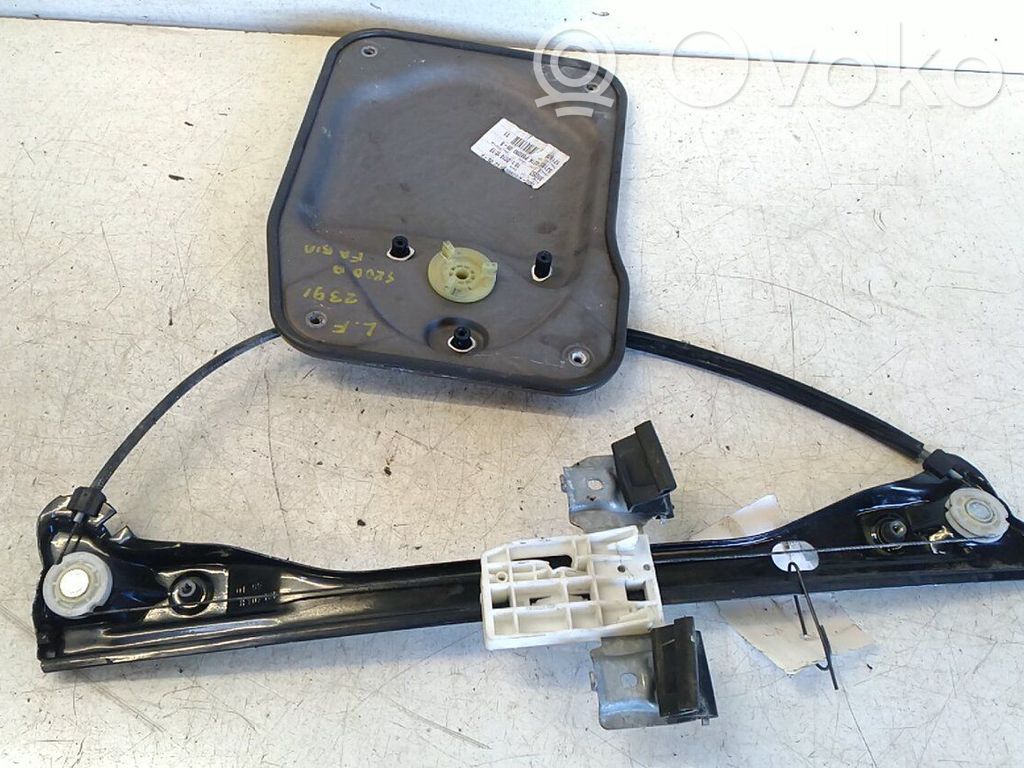 Skoda Fabia Mk2 (5J) Alzacristalli della portiera anteriore con motorino
