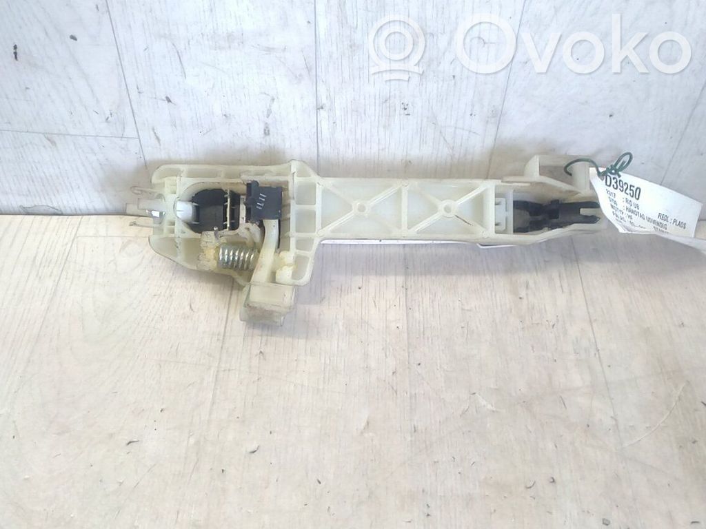 Manecilla externa puerta delantera   826511W1003D
