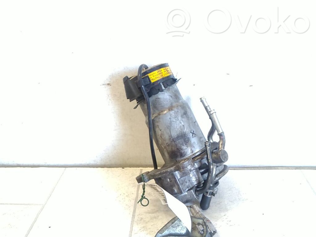 Toyota Avensis T270 Polttoainesuodatin