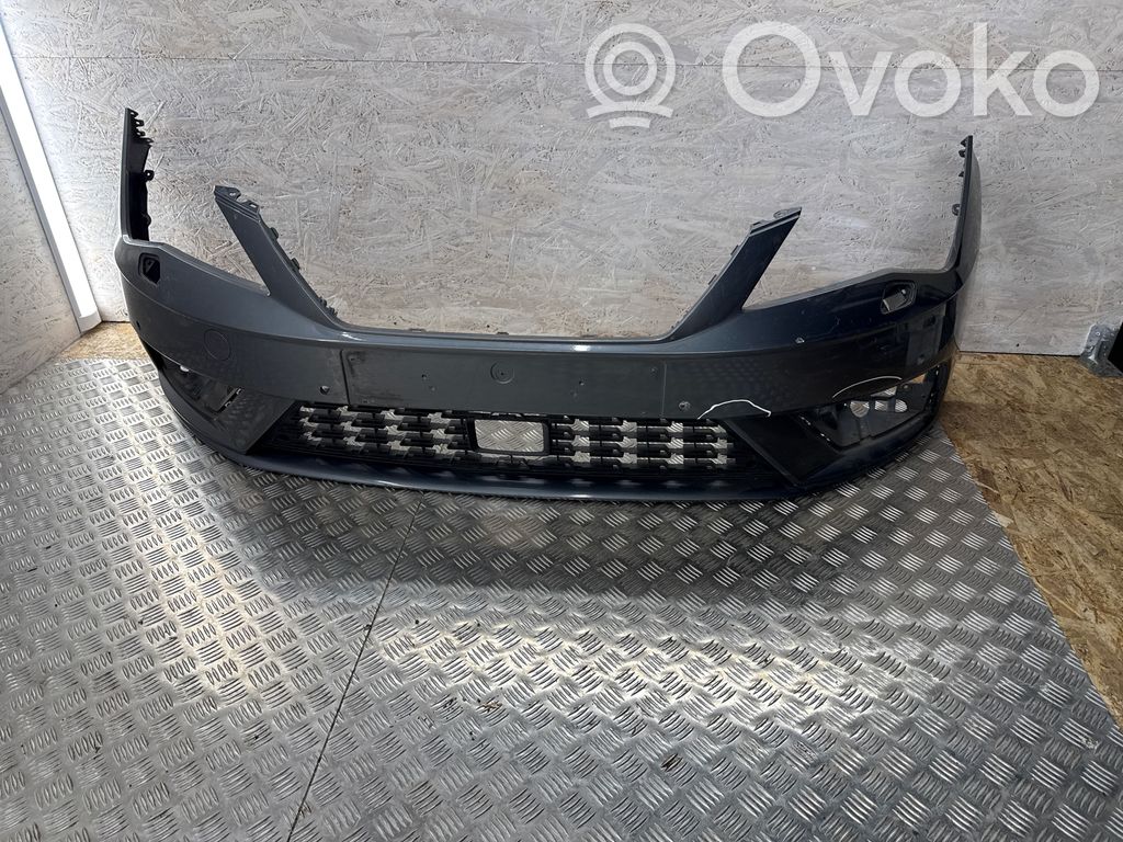 Front bumper   5F0807221R,5F0807217JC