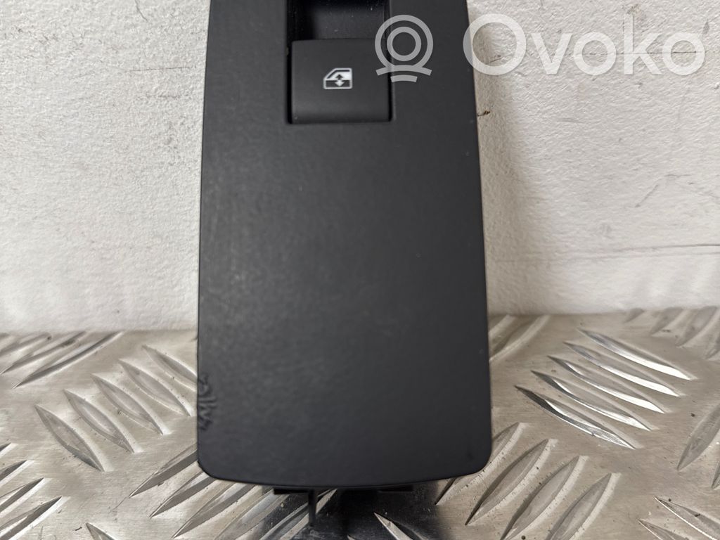 Opel Insignia A Electric window control switch 