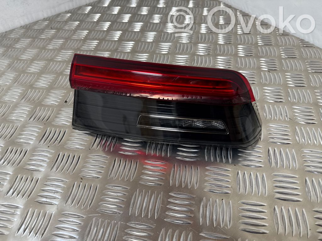 BMW 3 G20 G21 Lampy tylnej klapy bagażnika 
