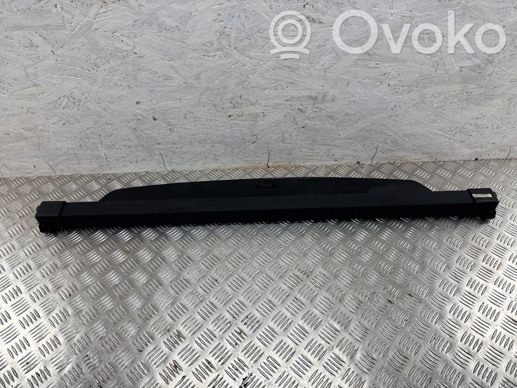 Audi A2 Hattuhylly 