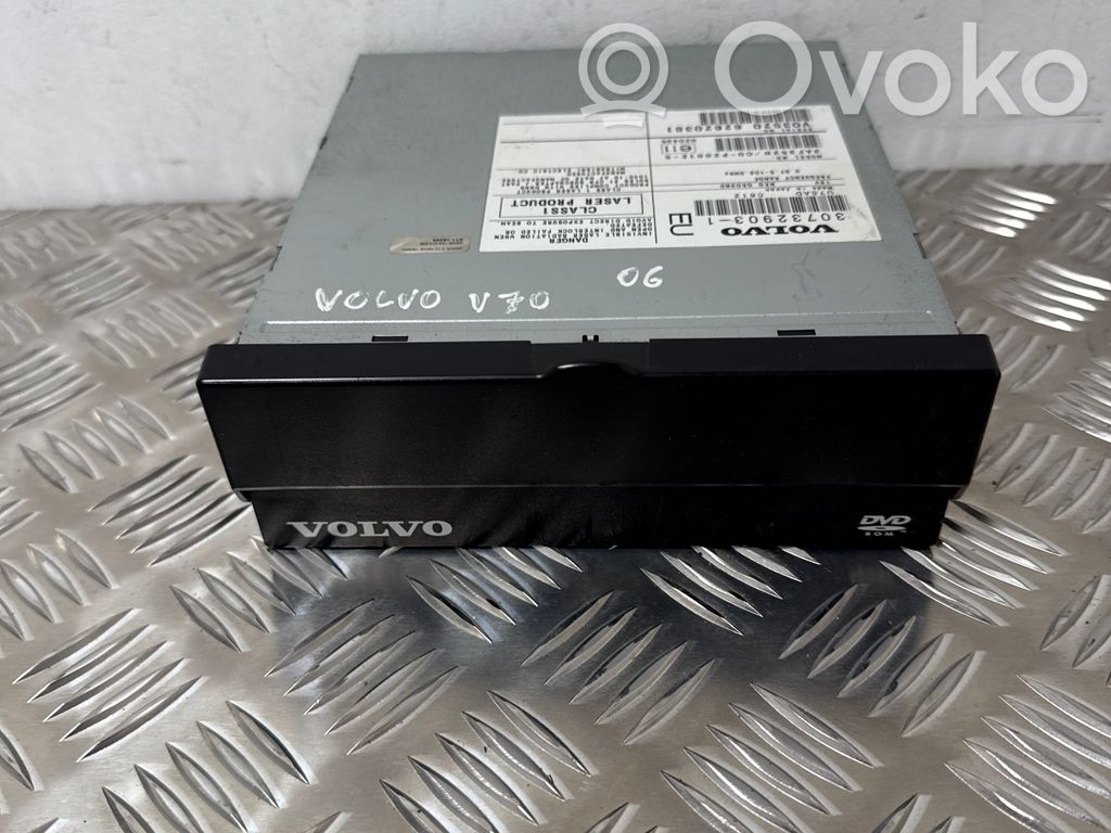 Volvo V70 Navigation unit CD/DVD player 