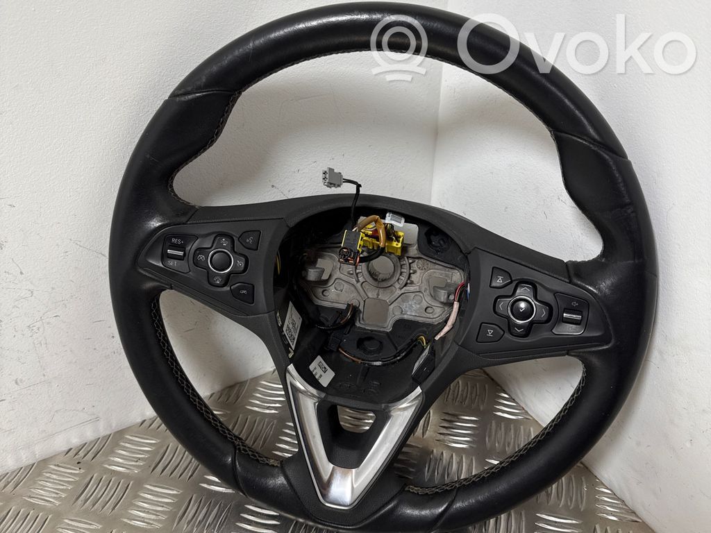 Opel Astra K Steering wheel 