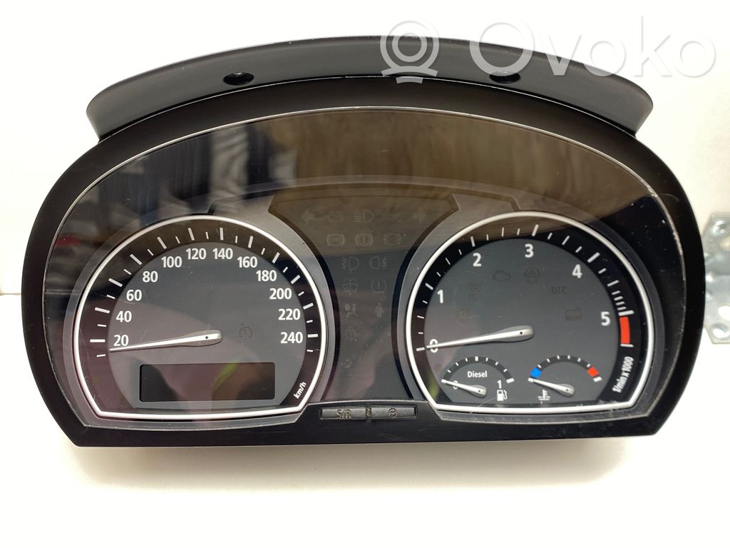 BMW X3 E83 Speedometer (instrument cluster) 