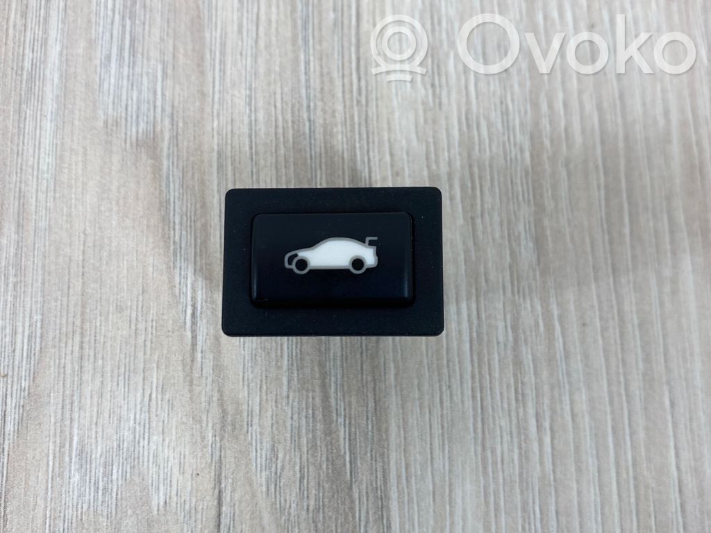 BMW 5 F10 F11 Tailgate opening switch 