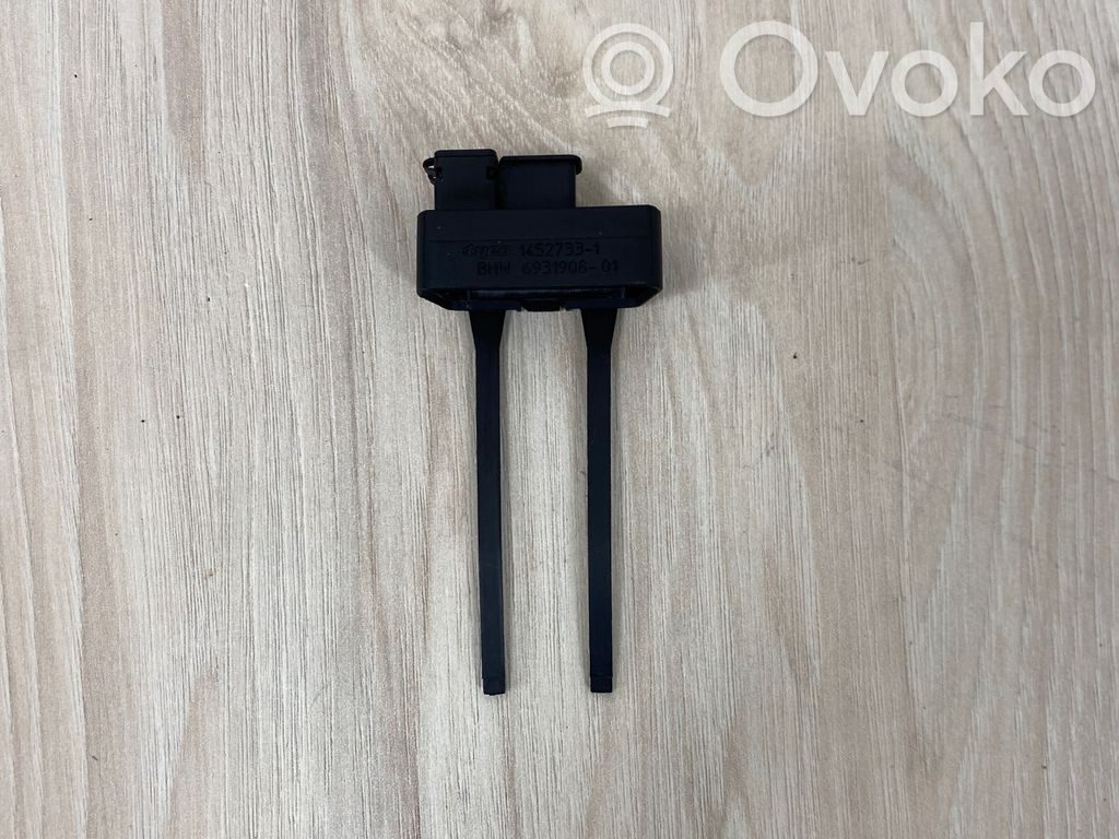 BMW 3 E90 E91 Kita salono detalė 