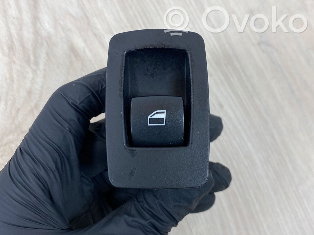 BMW X3 E83 Elektrisko logu slēdzis 