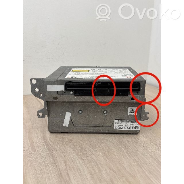 Panel / Radioodtwarzacz CD/DVD/GPS   6819943,B068965G,3221446