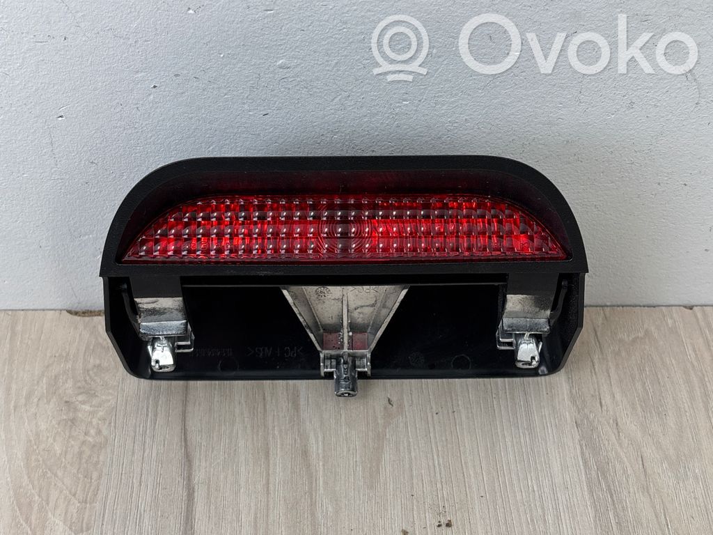 Dacia Duster Third/center stoplight 