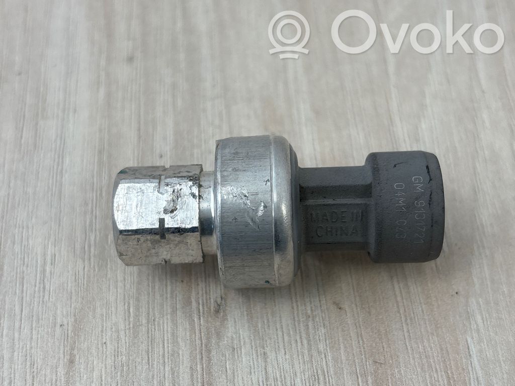 Opel Corsa D Air conditioning (A/C) pressure sensor 