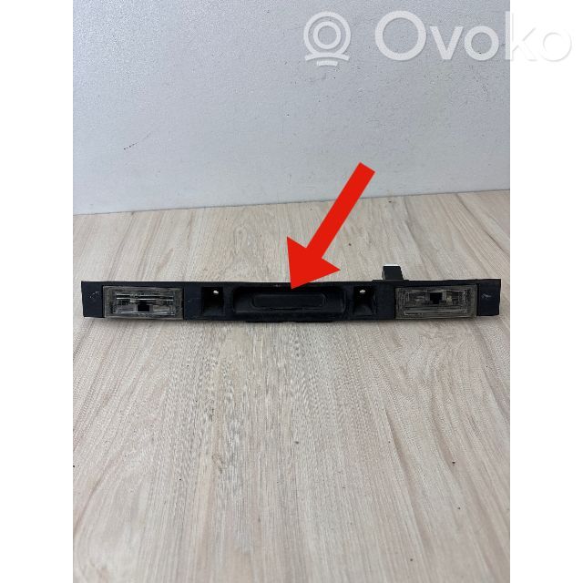 BMW X3 E83 Trunk door license plate light bar 
