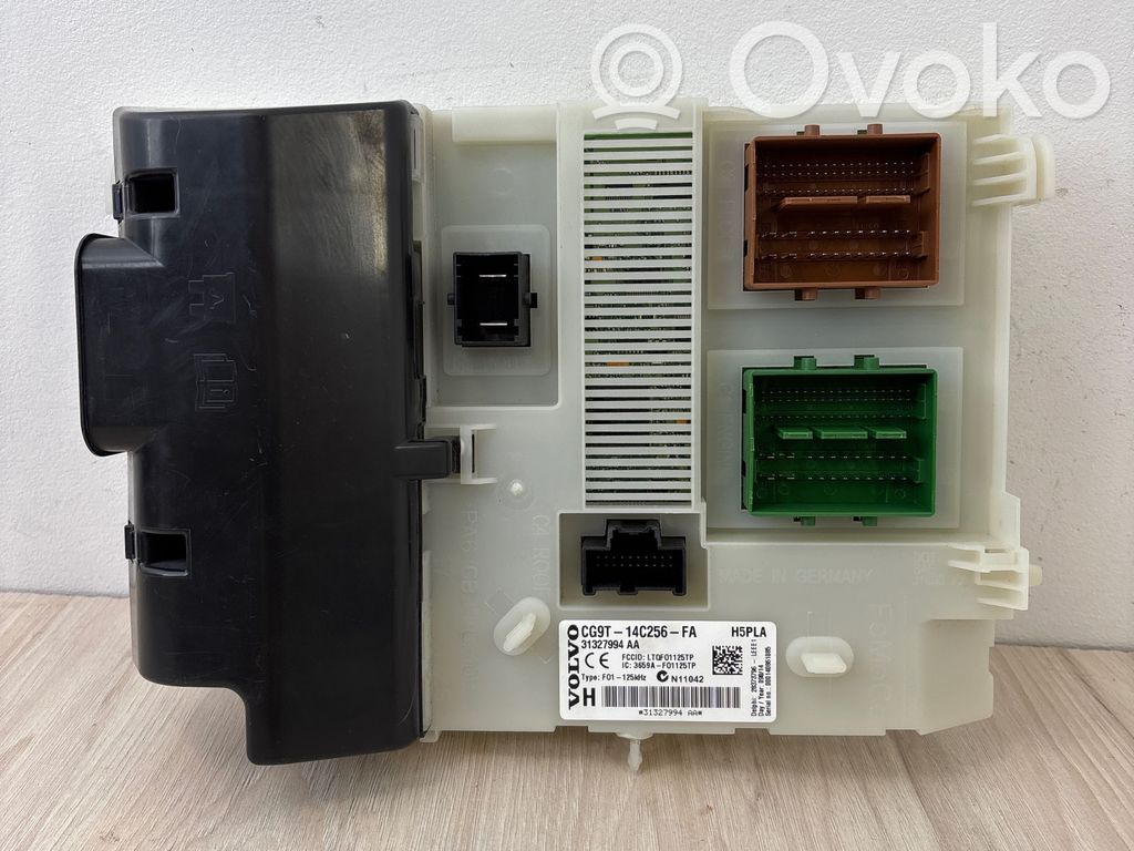 Volvo S80 Fuse module 