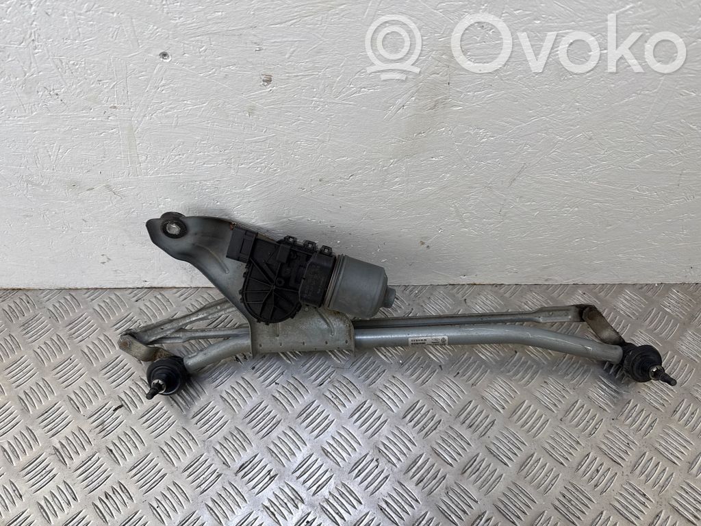 Dacia Duster Front wiper linkage and motor 