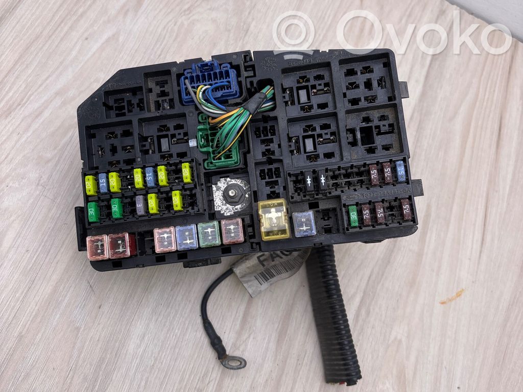Ford Mondeo Mk III Juego de caja de fusibles 