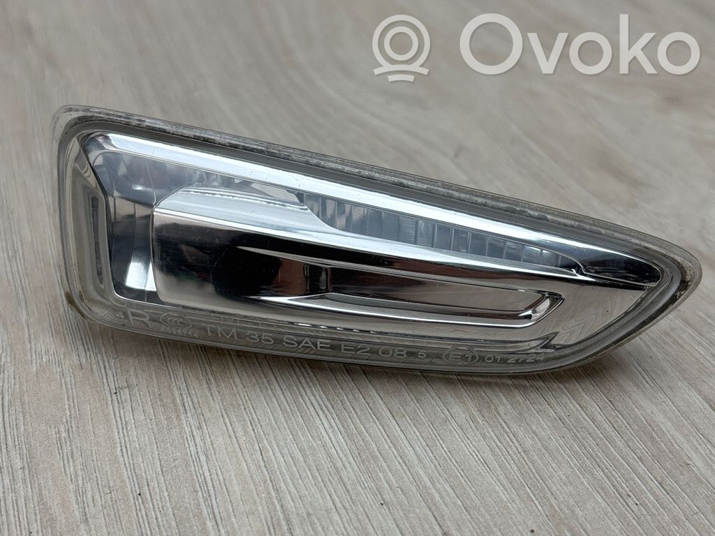 Opel Insignia B Kierunkowskaz błotnika przedniego 