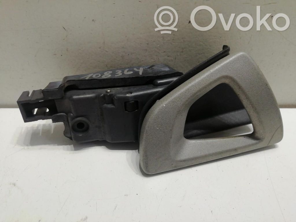 Manecilla interna puerta trasera   A4547600261