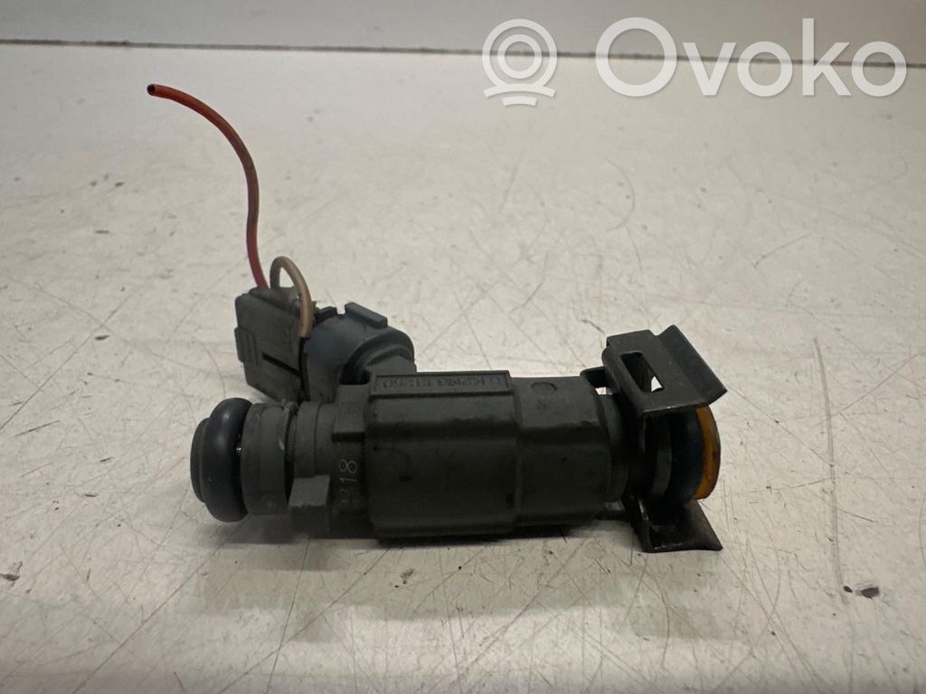 KIA Sephia Inyector de combustible 