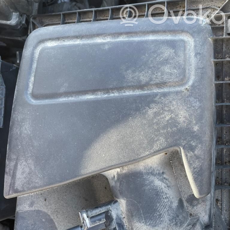 Air filter box
