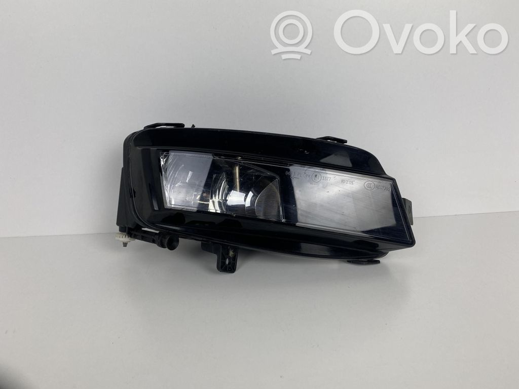 Volkswagen Golf VII Front fog light 