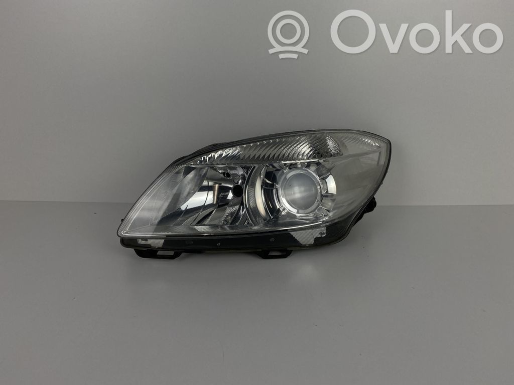 Skoda Fabia Mk2 (5J) Faro delantero/faro principal 
