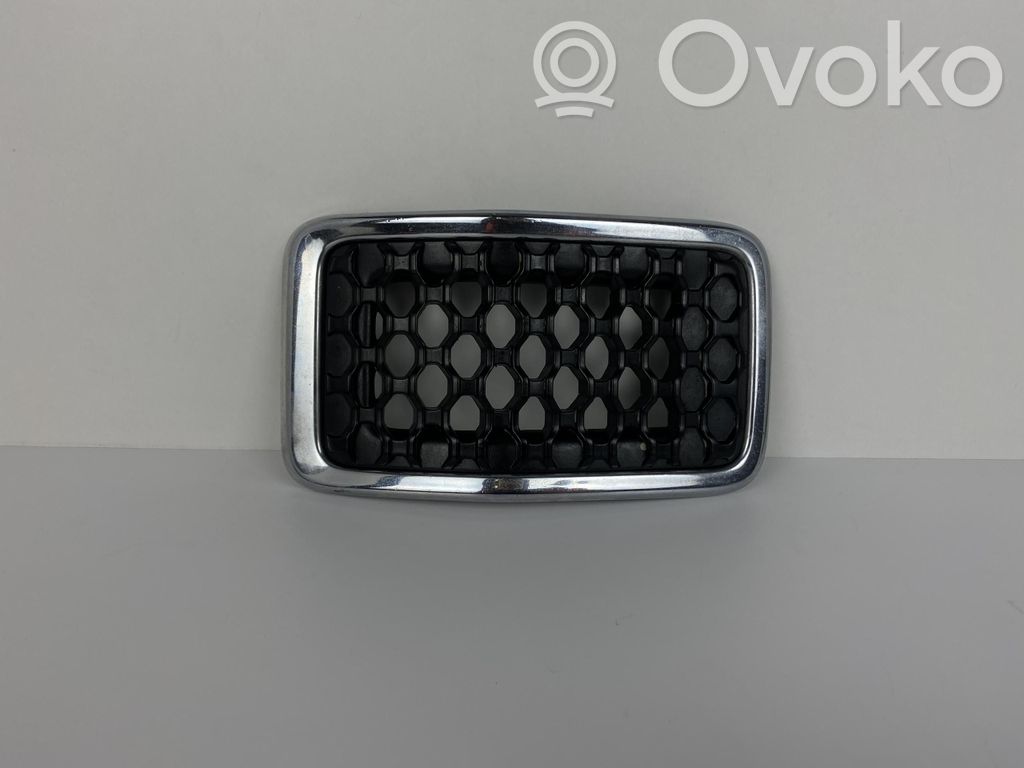 Jeep Cherokee KL Konepellin säleikkö 
