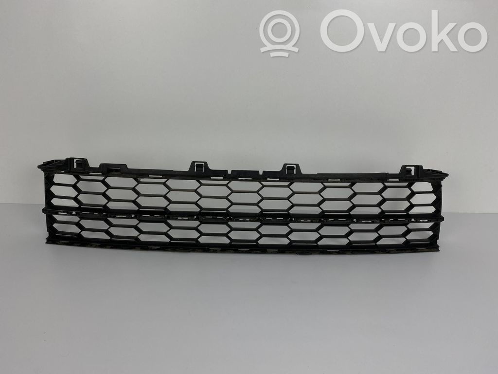 Skoda Superb B8 (3V) Front bumper lower grill 