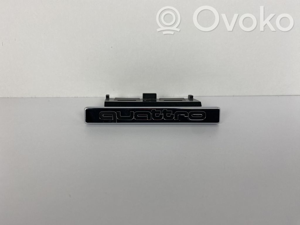 Audi A5 8T 8F Manufacturer badge logo/emblem 